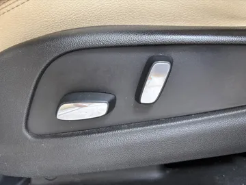 2018 Cadillac XT5 - image 19