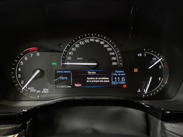 2018 Cadillac XT5 - image 16