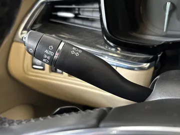 2018 Cadillac XT5 - image 18