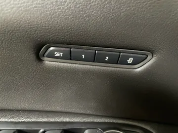 2019 Cadillac XT5 - image 21