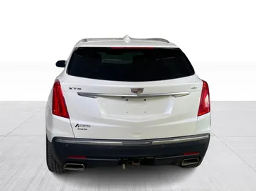 2019 Cadillac XT5 - image 12