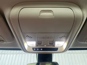 2019 Cadillac XT5 - image 16