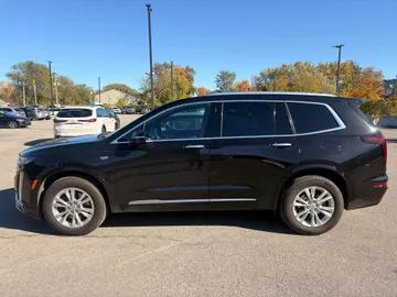 2024 Cadillac XT6 - image 6