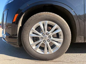 2024 Cadillac XT6 - image 7