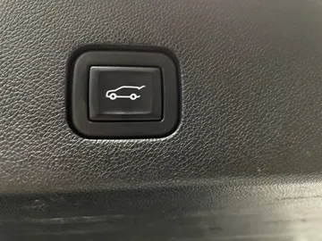 2021 Cadillac XT6 - image 20