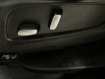 2021 Cadillac XT6 - image 23