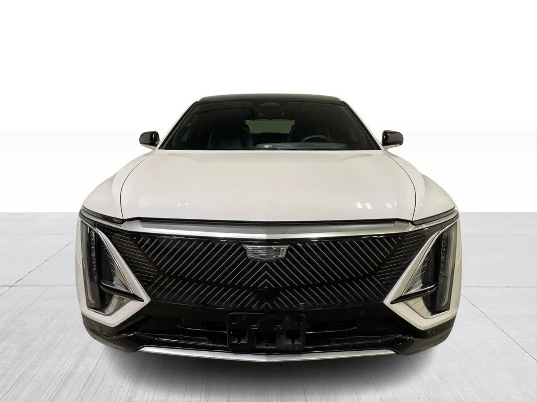 2024 Cadillac LYRIQ — photo 8