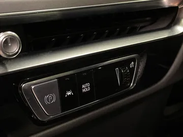 2024 Cadillac LYRIQ - image 31