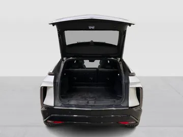2024 Cadillac LYRIQ - image 14