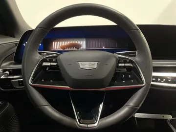 2024 Cadillac LYRIQ - image 25