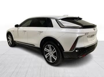 2024 Cadillac LYRIQ - image 12