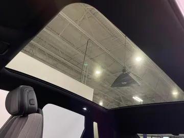 2024 Cadillac LYRIQ - image 6