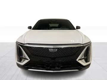 2024 Cadillac LYRIQ - image 9