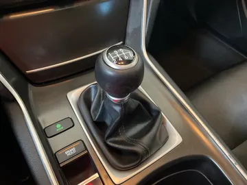 2018 Honda Accord - image 27