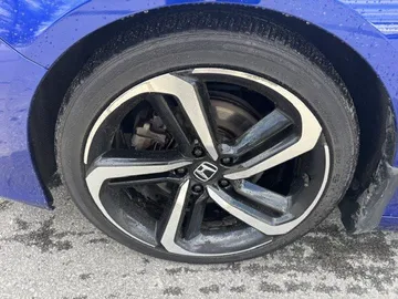 2021 Honda Accord - image 7