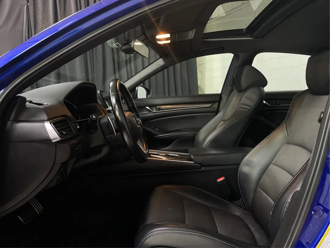 2018 Honda Accord — photo 3