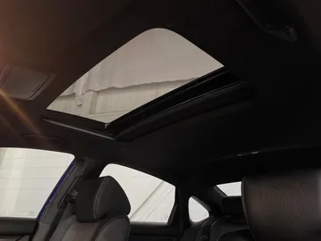 2018 Honda Accord - image 6
