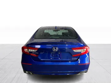 2018 Honda Accord - image 12