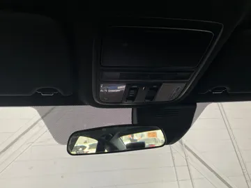 2018 Honda Accord - image 16
