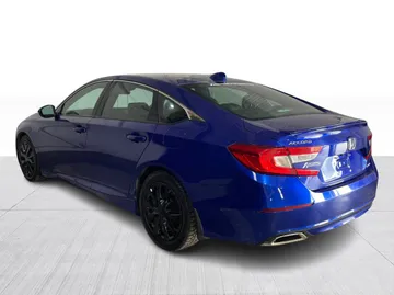 2018 Honda Accord - image 11