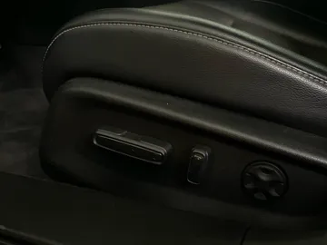 2018 Honda Accord - image 19