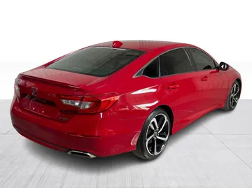 2018 Honda Accord - image 14