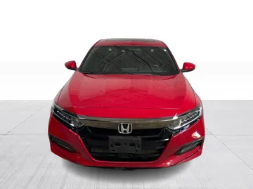 2018 Honda Accord - image 8