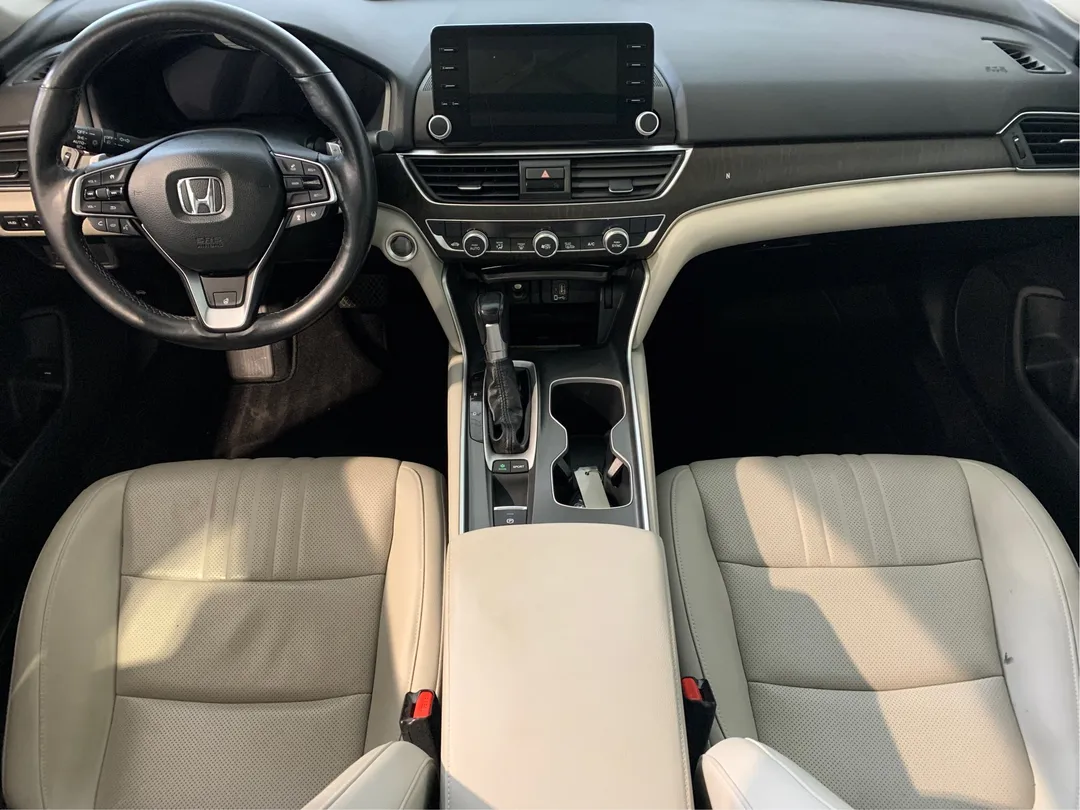 2018 Honda Accord — photo 4