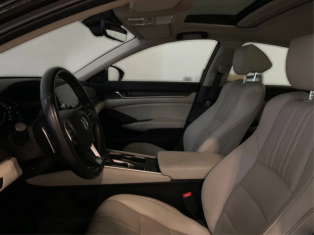 2018 Honda Accord — photo 3