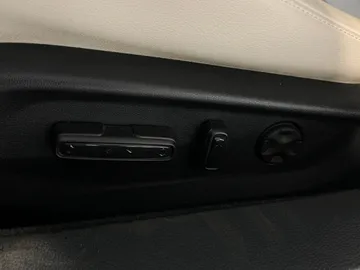 2018 Honda Accord - image 21