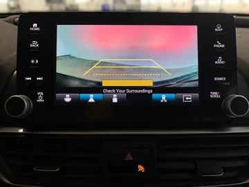 2018 Honda Accord - image 24