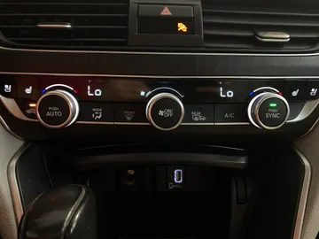 2018 Honda Accord - image 26