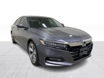2019 Honda Accord - image 2