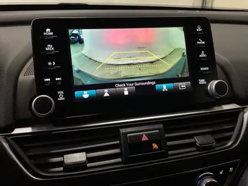 2019 Honda Accord - image 22