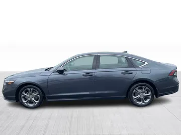 2024 Honda Accord - image 11