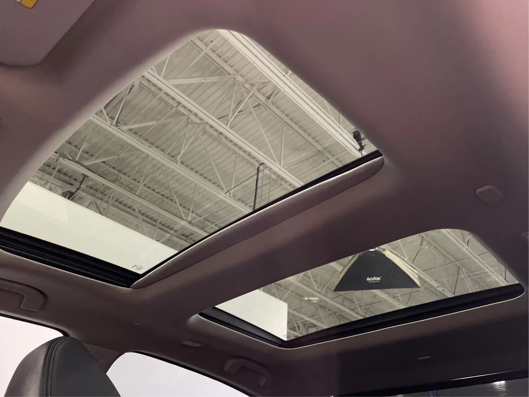 2016 Nissan Maxima — photo 5