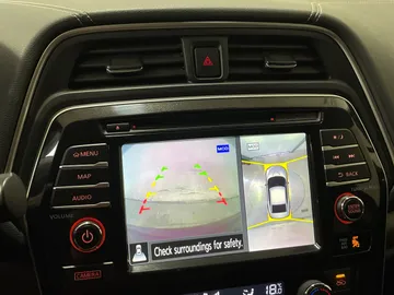 2016 Nissan Maxima - image 21