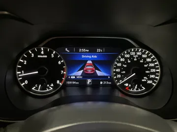 2016 Nissan Maxima - image 17