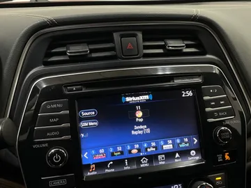 2016 Nissan Maxima - image 29