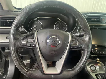 2016 Nissan Maxima - image 16