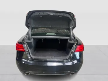 2016 Nissan Maxima - image 12