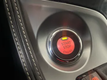 2016 Nissan Maxima - image 22