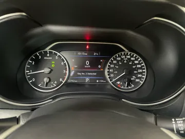 2016 Nissan Maxima - image 15