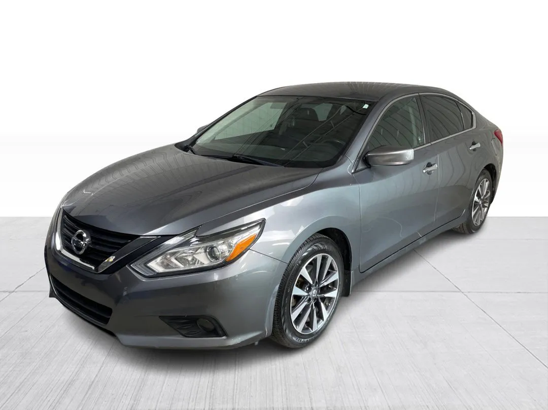 2017 Nissan Altima — photo 7