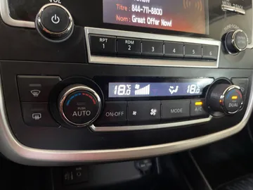 2017 Nissan Altima - image 20
