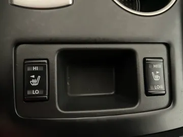 2017 Nissan Altima - image 23