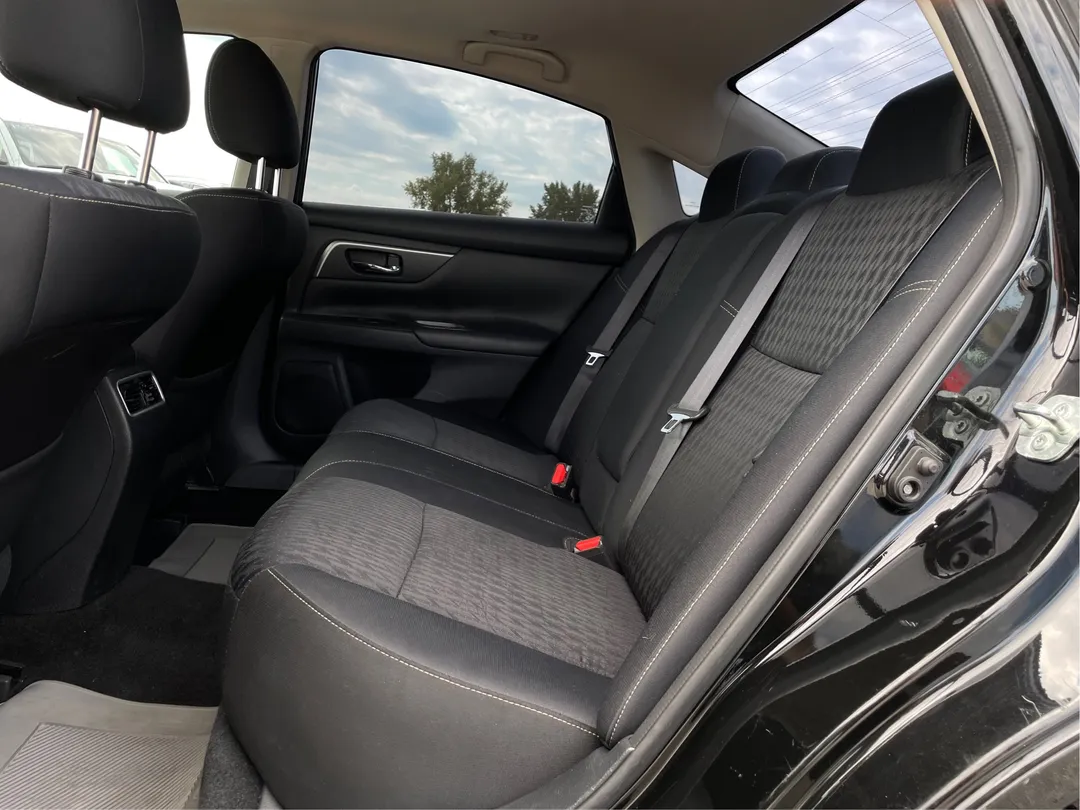 2018 Nissan Altima — photo 4