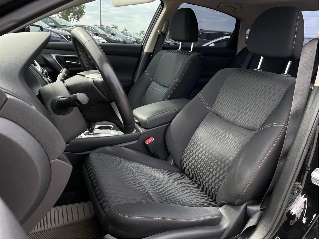 2018 Nissan Altima — photo 3