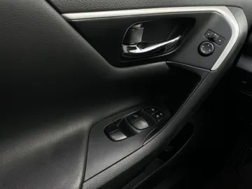 2018 Nissan Altima - image 23