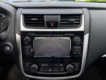 2018 Nissan Altima - image 20